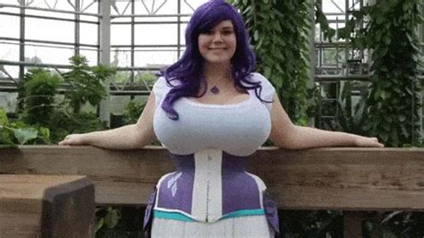 big boobs gifs|Big boobs gif pornó videók